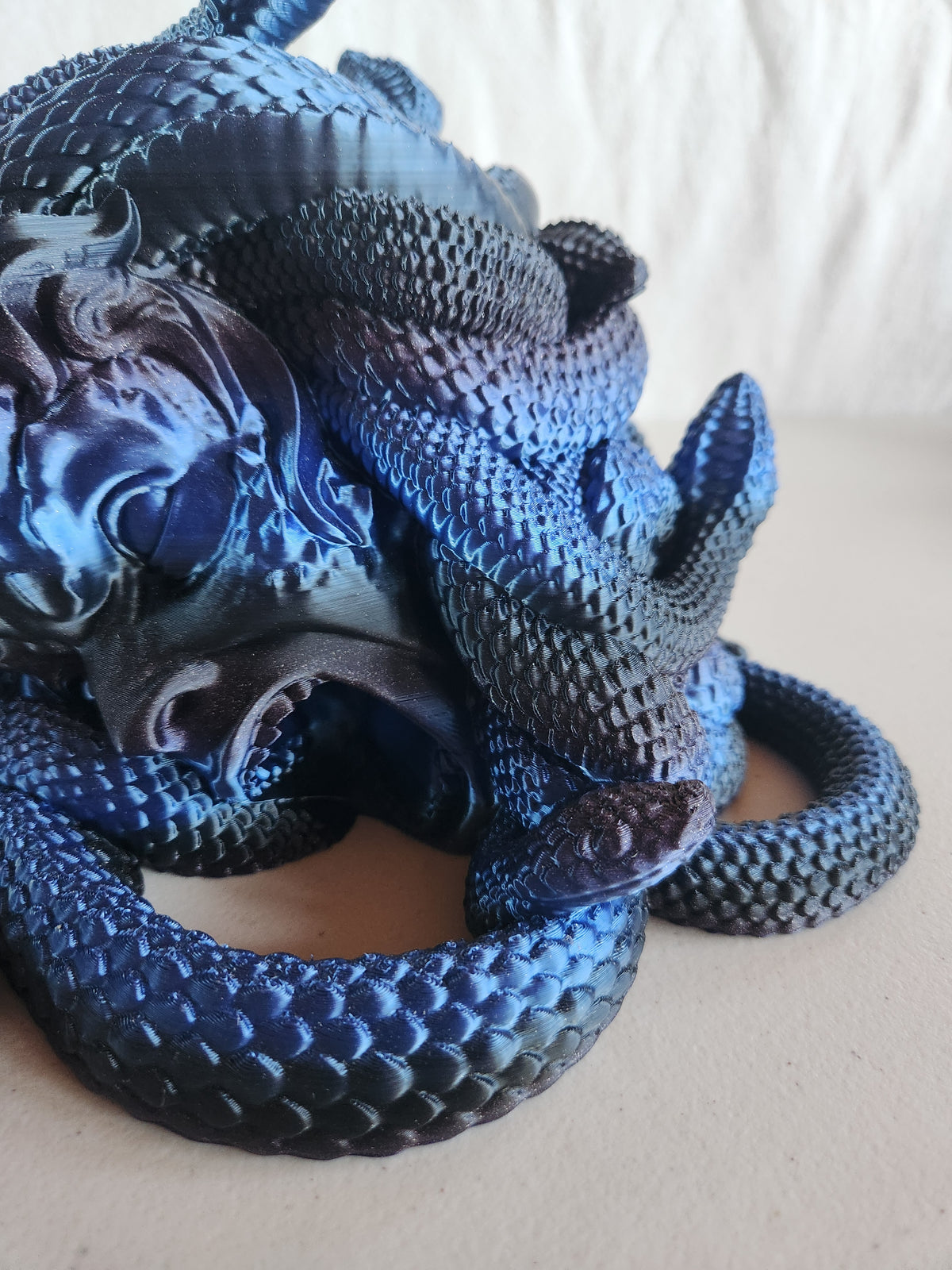 Medusa dice roller, figurines