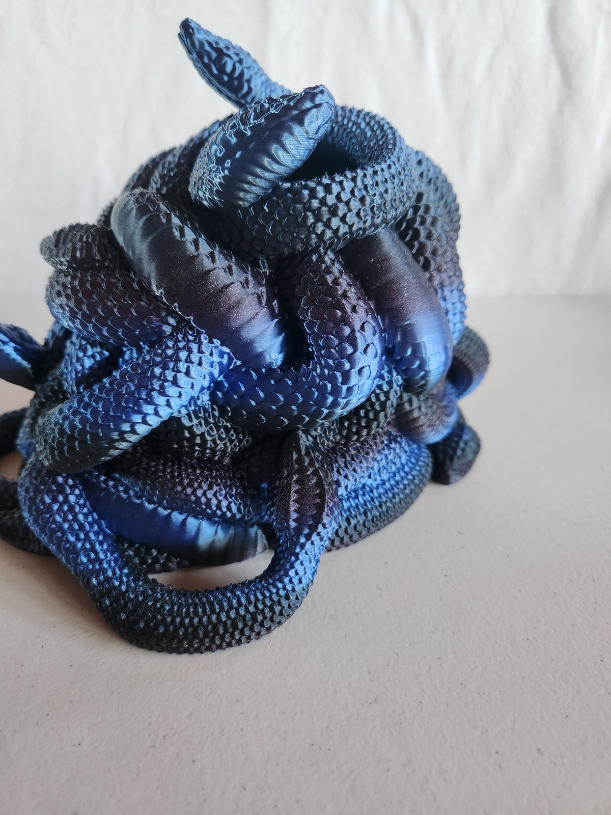 Medusa dice roller, figurines