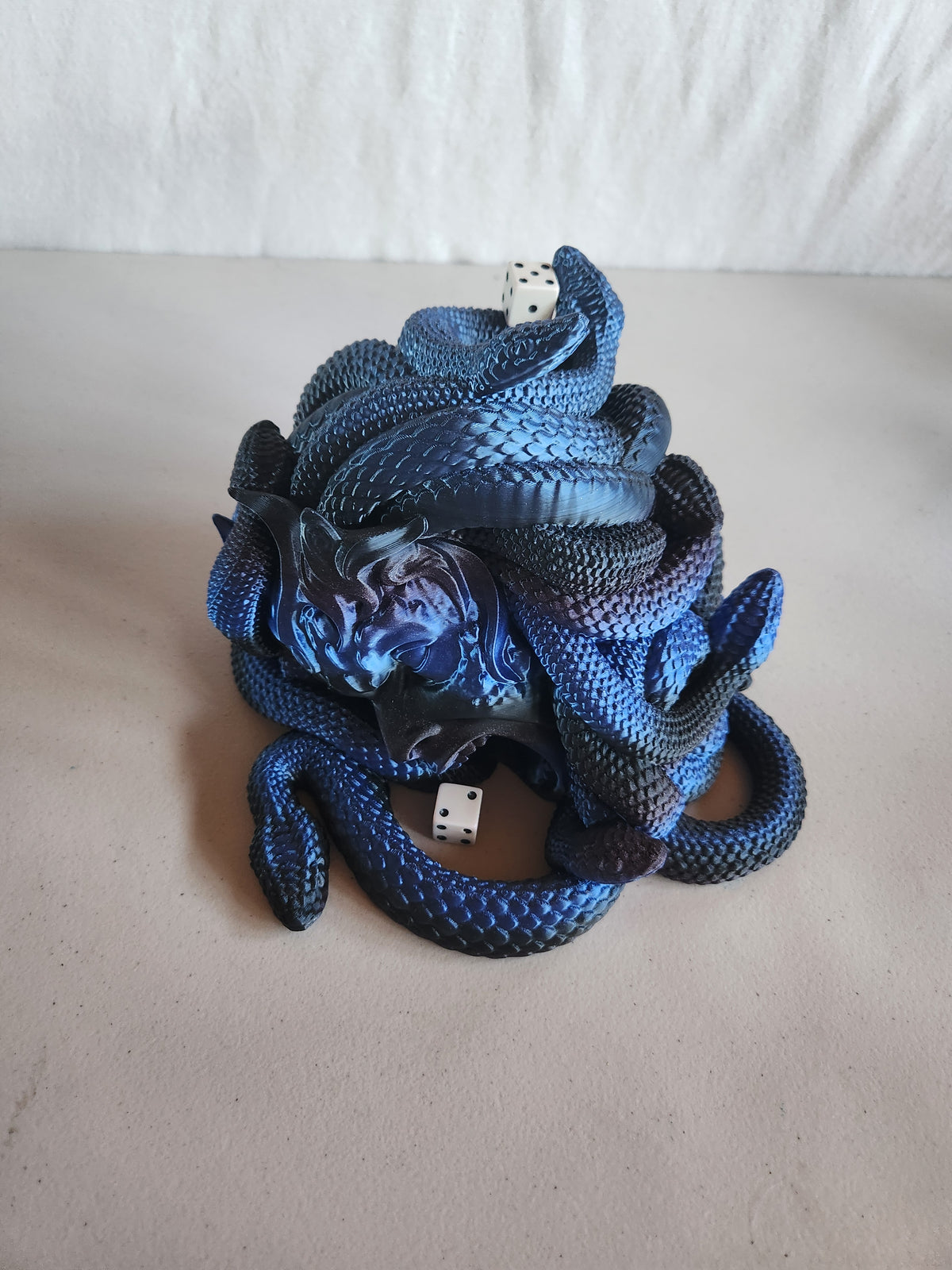 Medusa dice roller, figurines