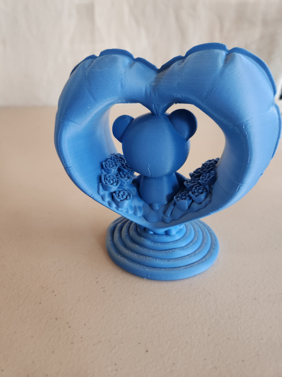 Balloon heart bear