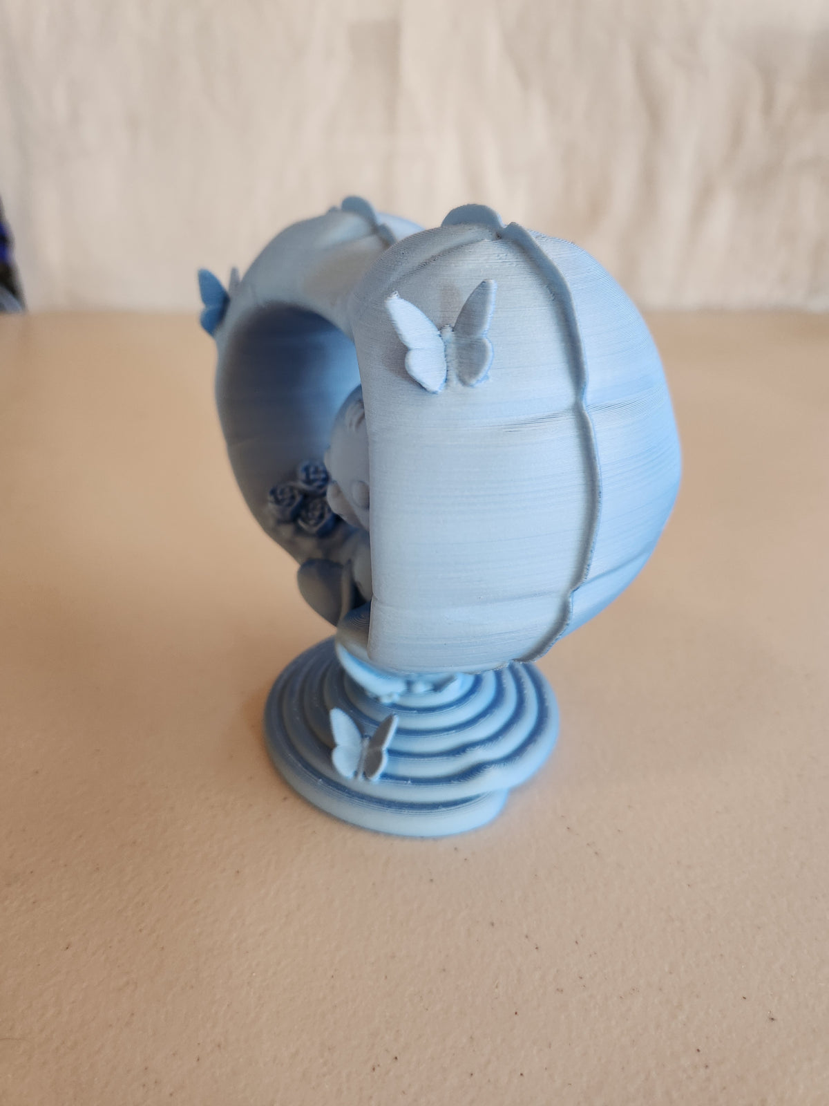 Balloon heart bear