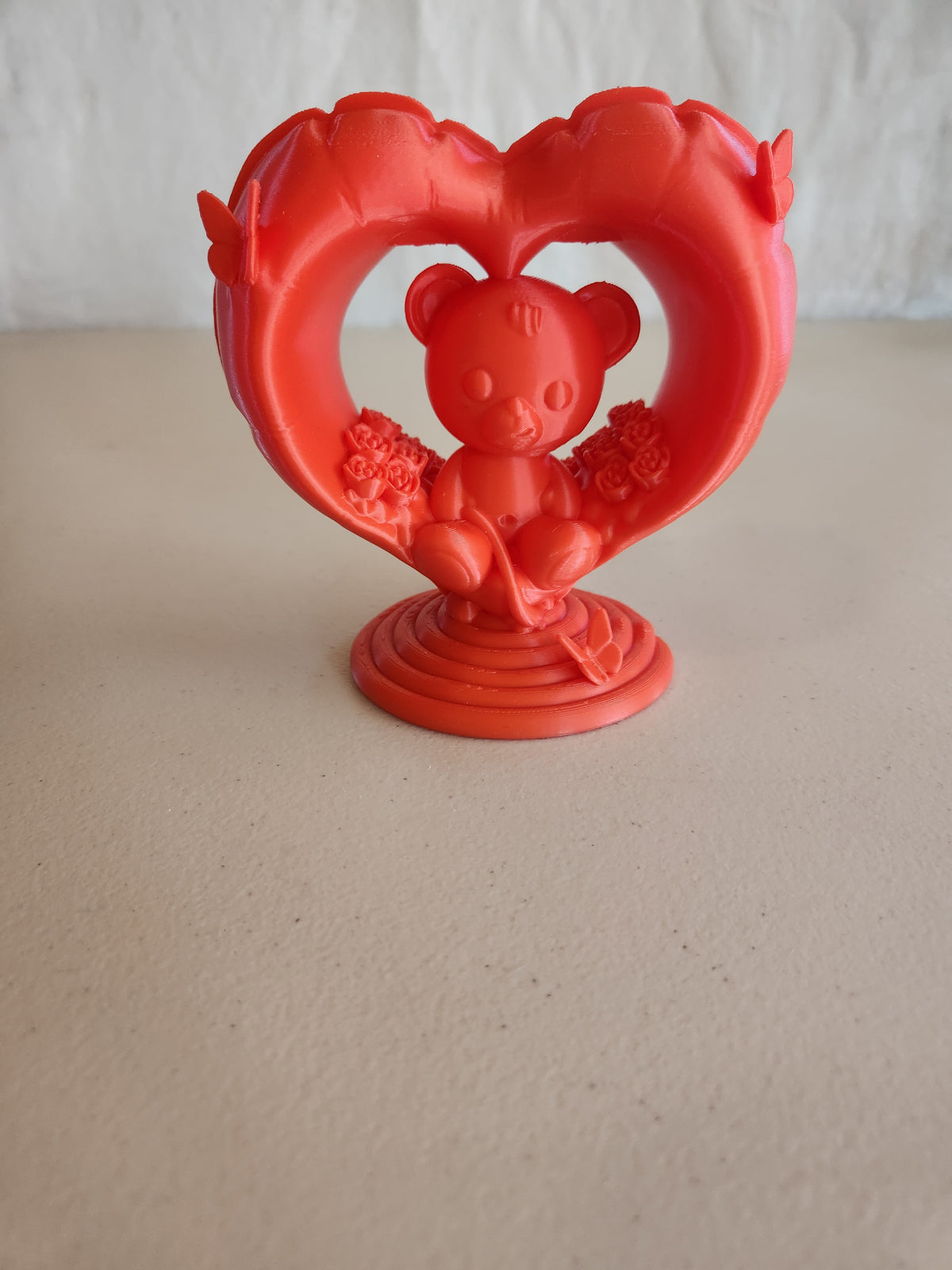Balloon heart bear