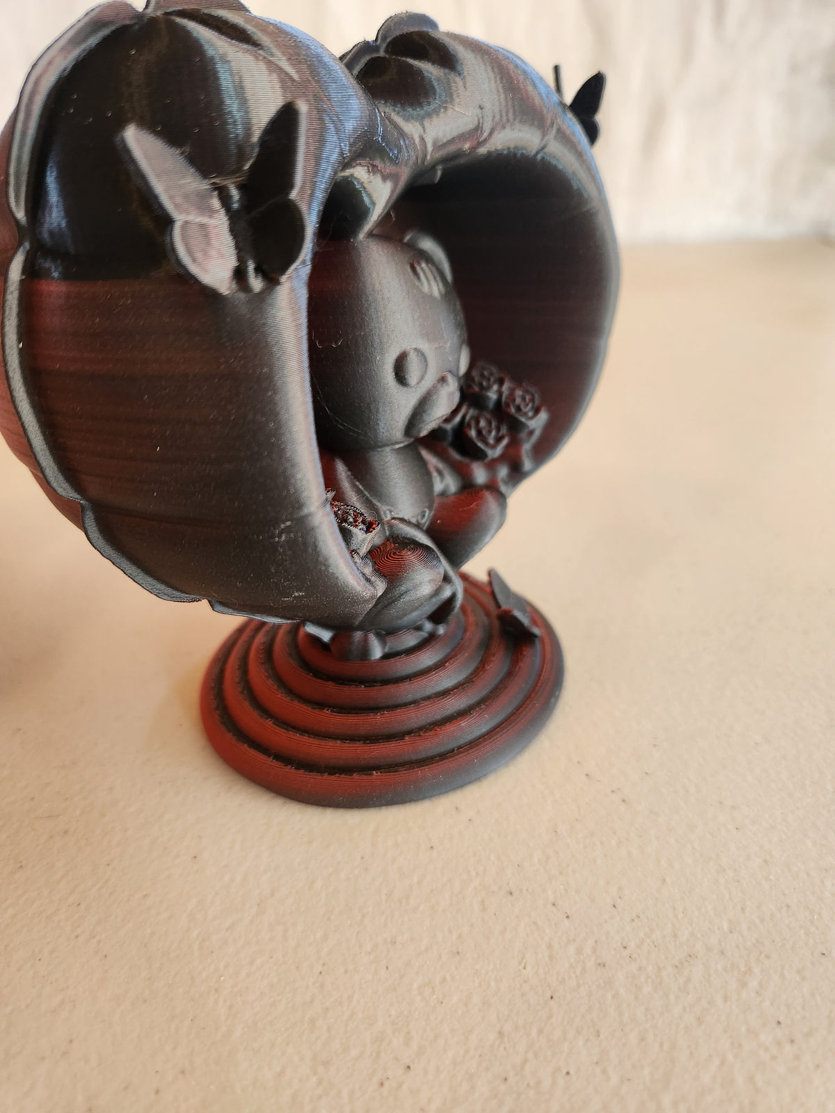 Balloon heart bear