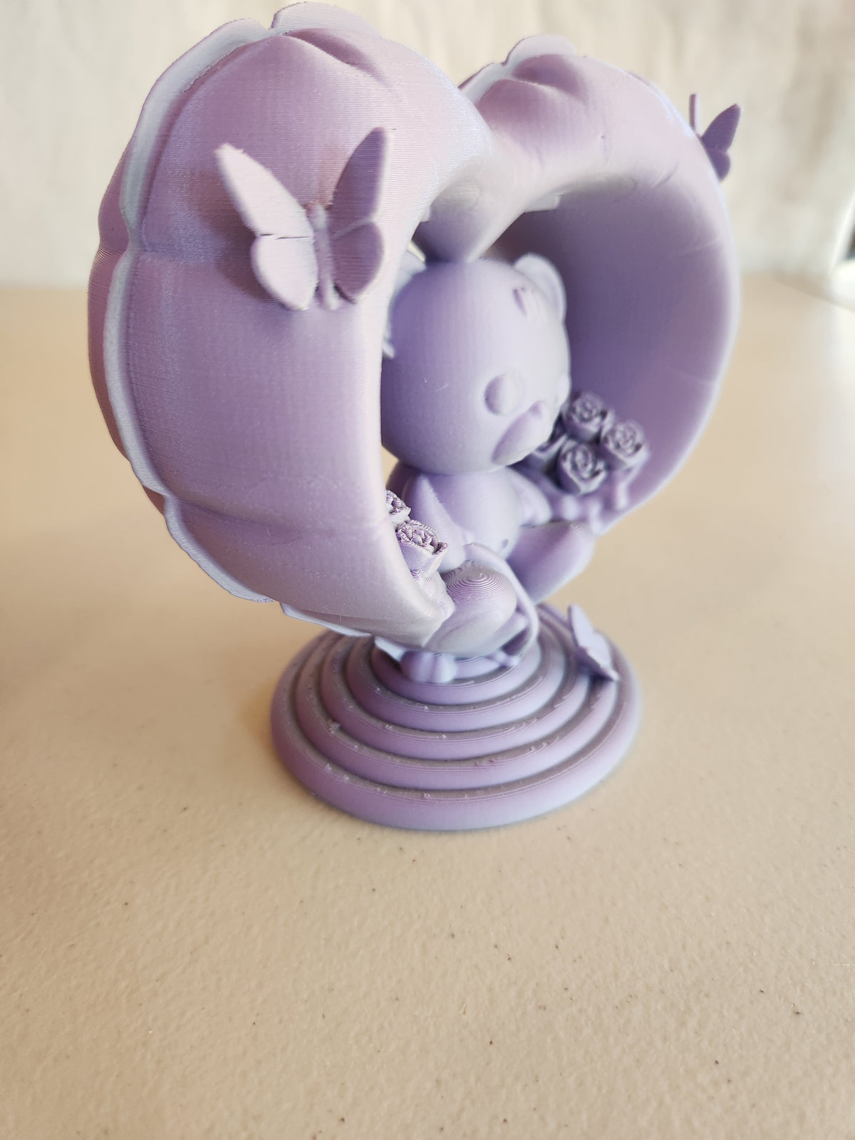 Balloon heart bear