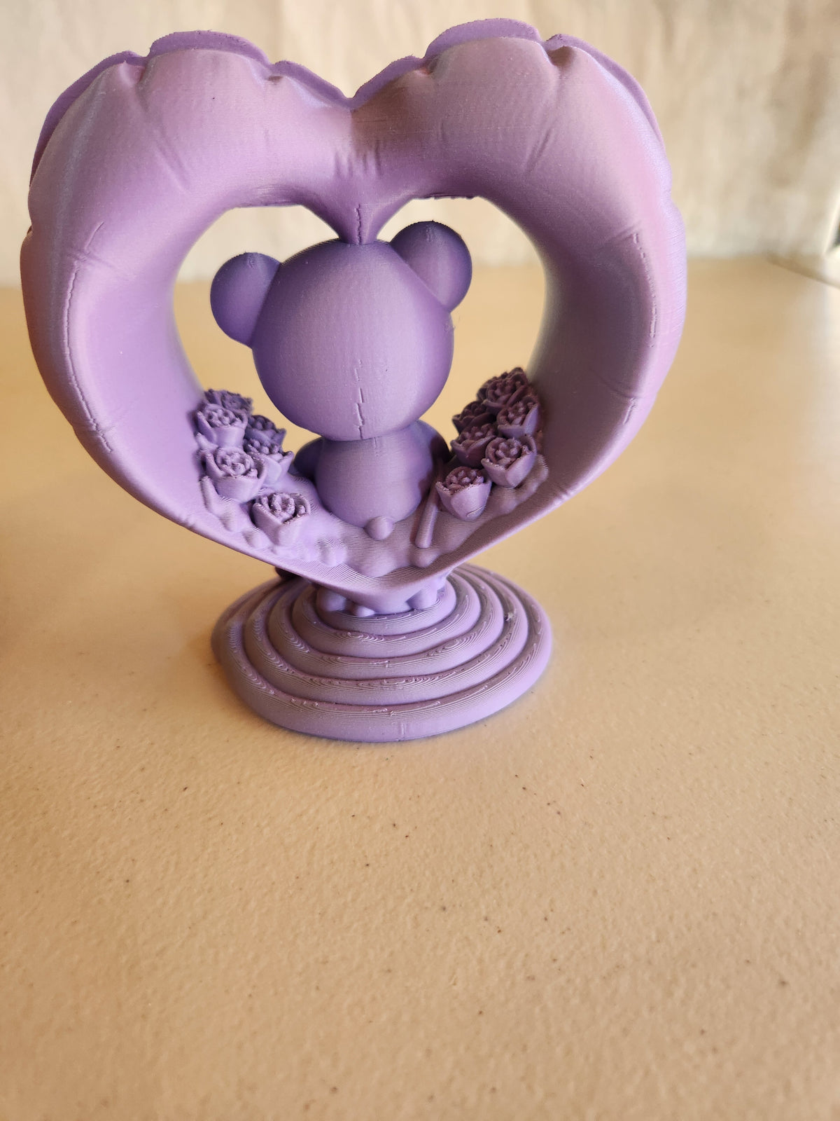 Balloon heart bear