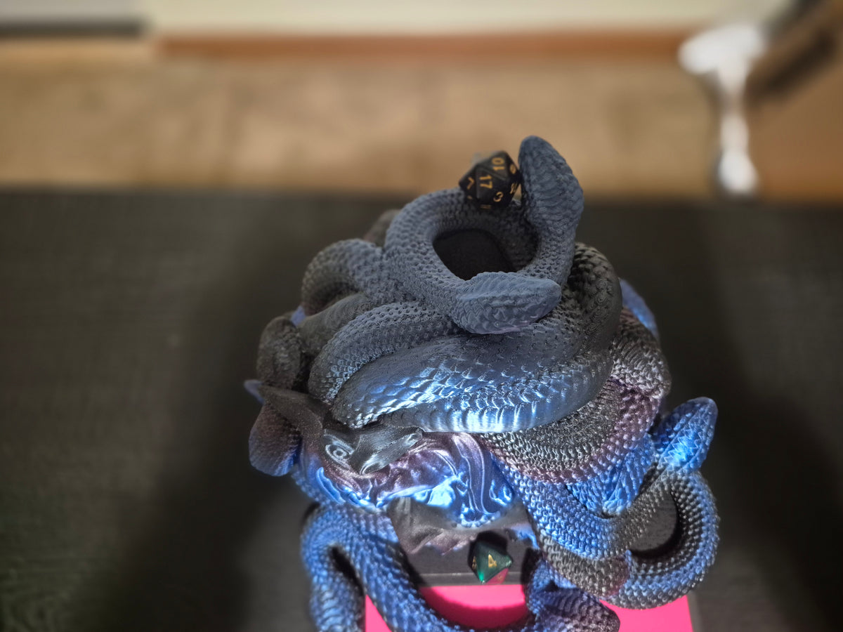 Medusa dice roller, figurines