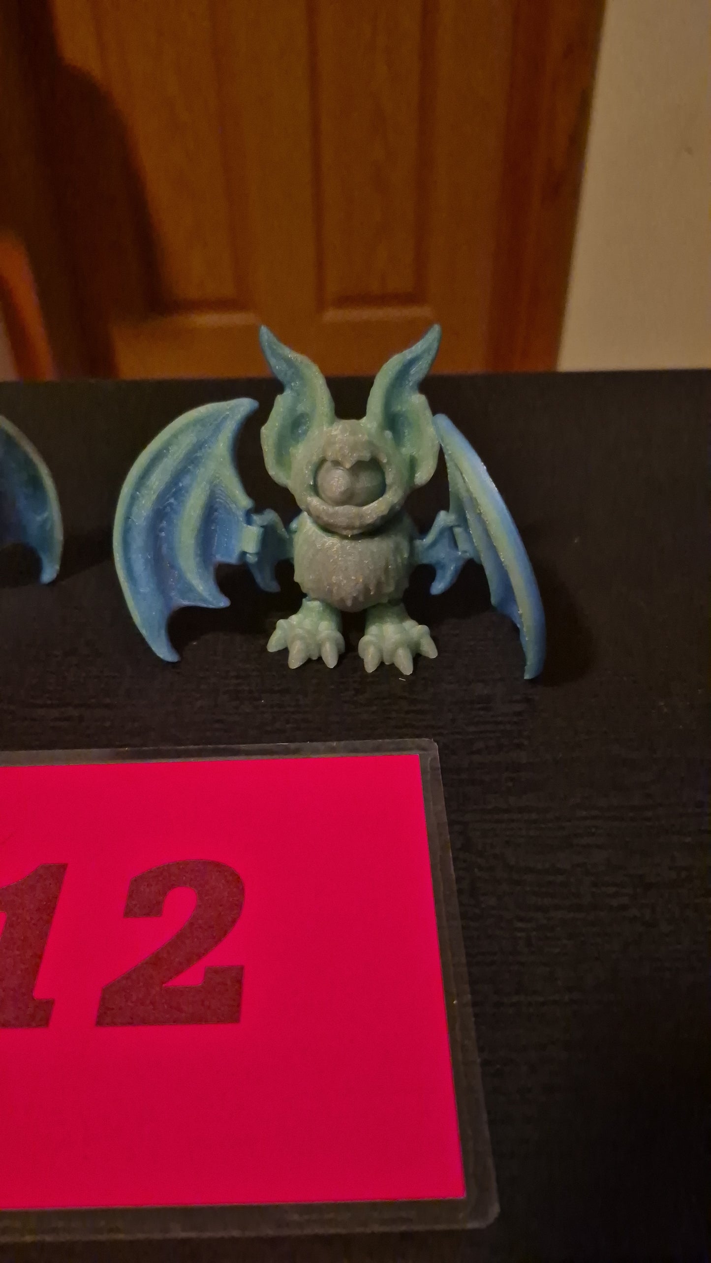 Eye moving bat