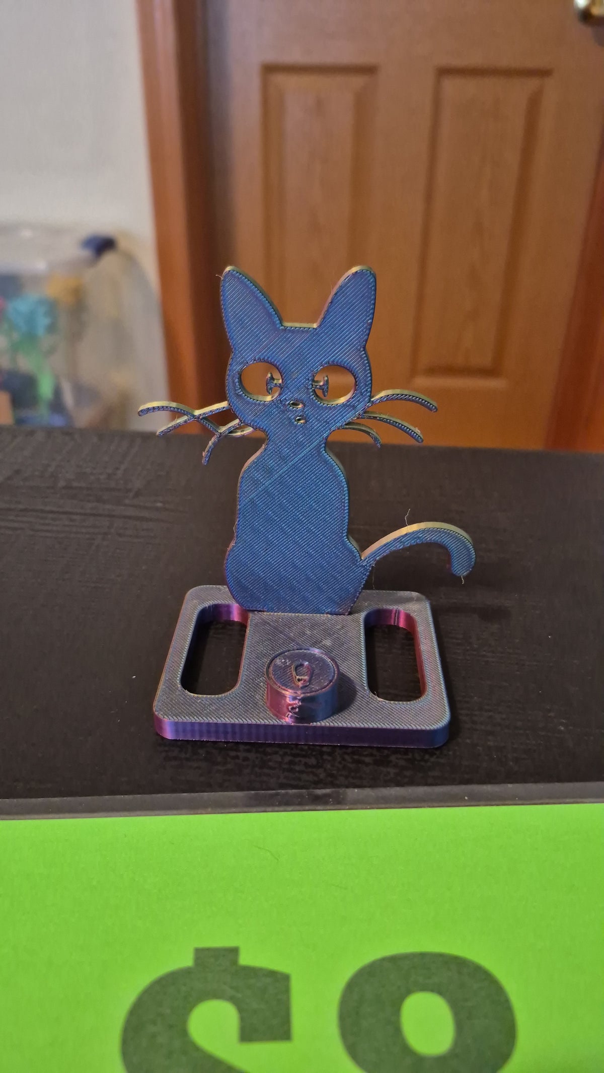 Cat phone holder