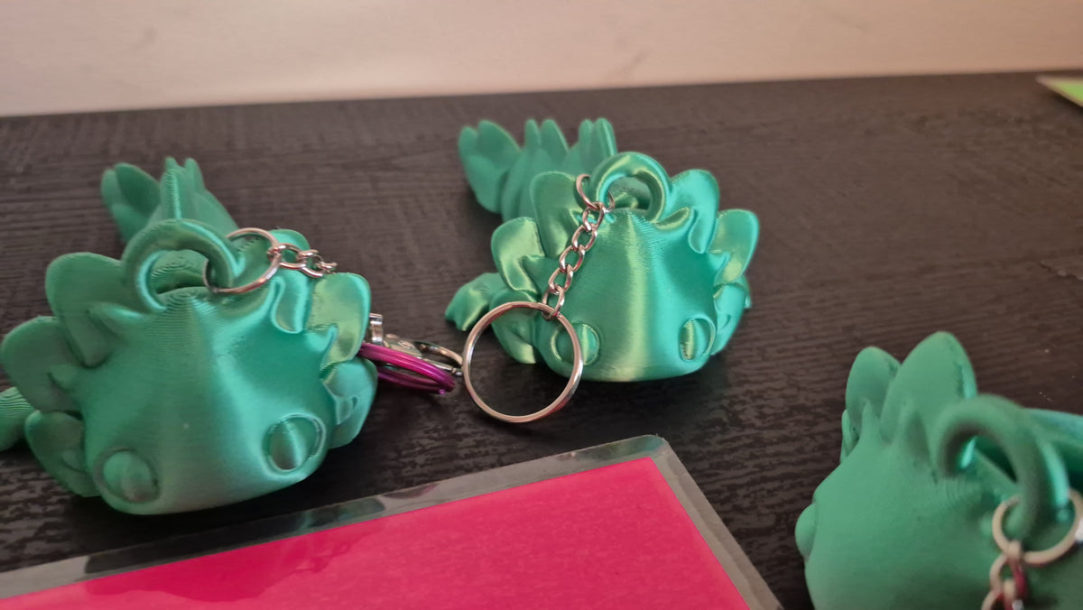 Lg Axolotl keychain