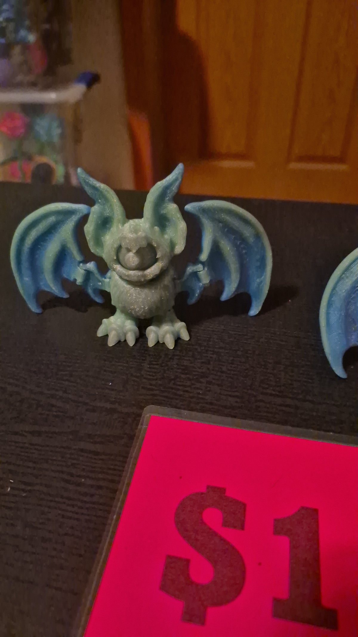 Eye moving bat