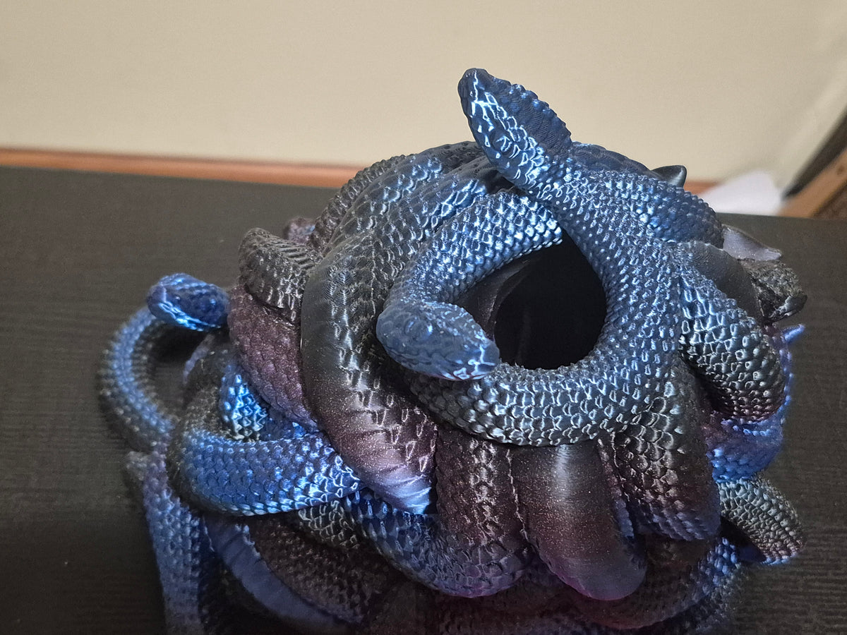 Medusa dice roller, figurines