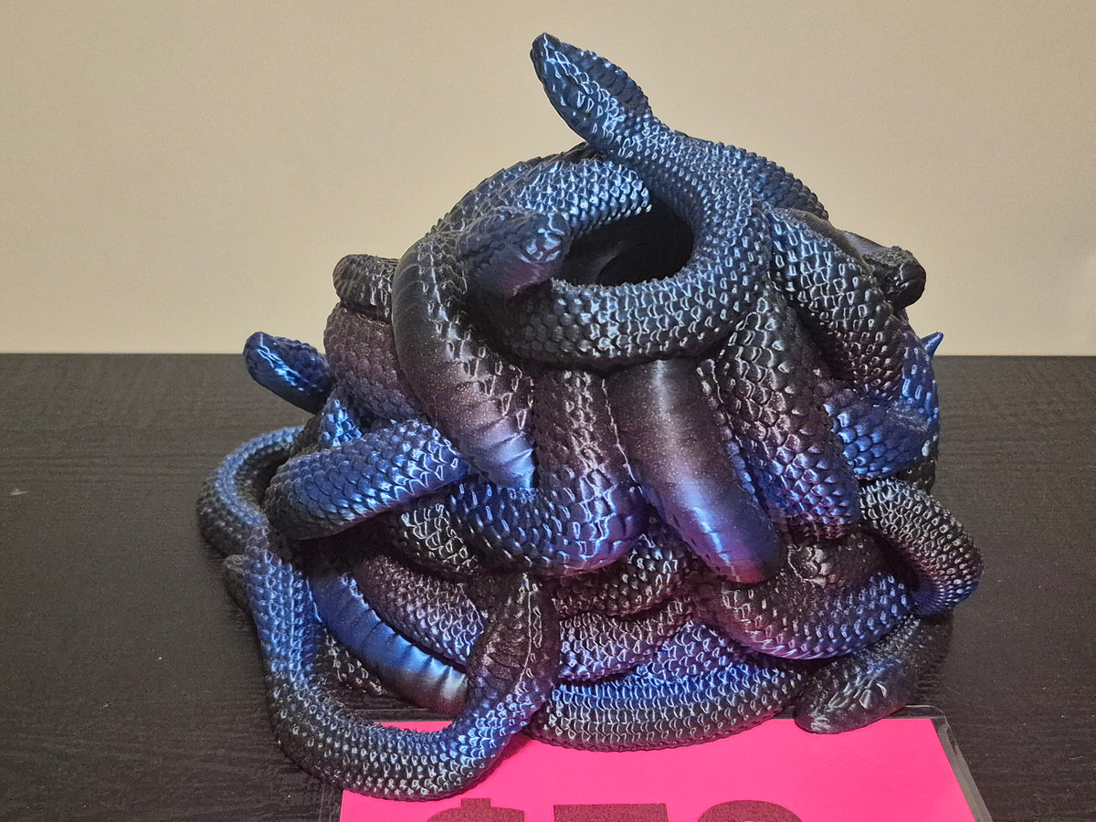 Medusa dice roller, figurines